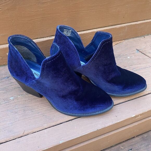 Steve Madden Blue Velvet Ankle Booties - Picture 2 of 16
